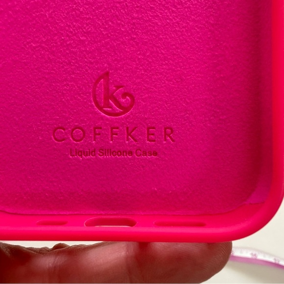 iPhone 14 Pro phone case - Picture 6 of 9